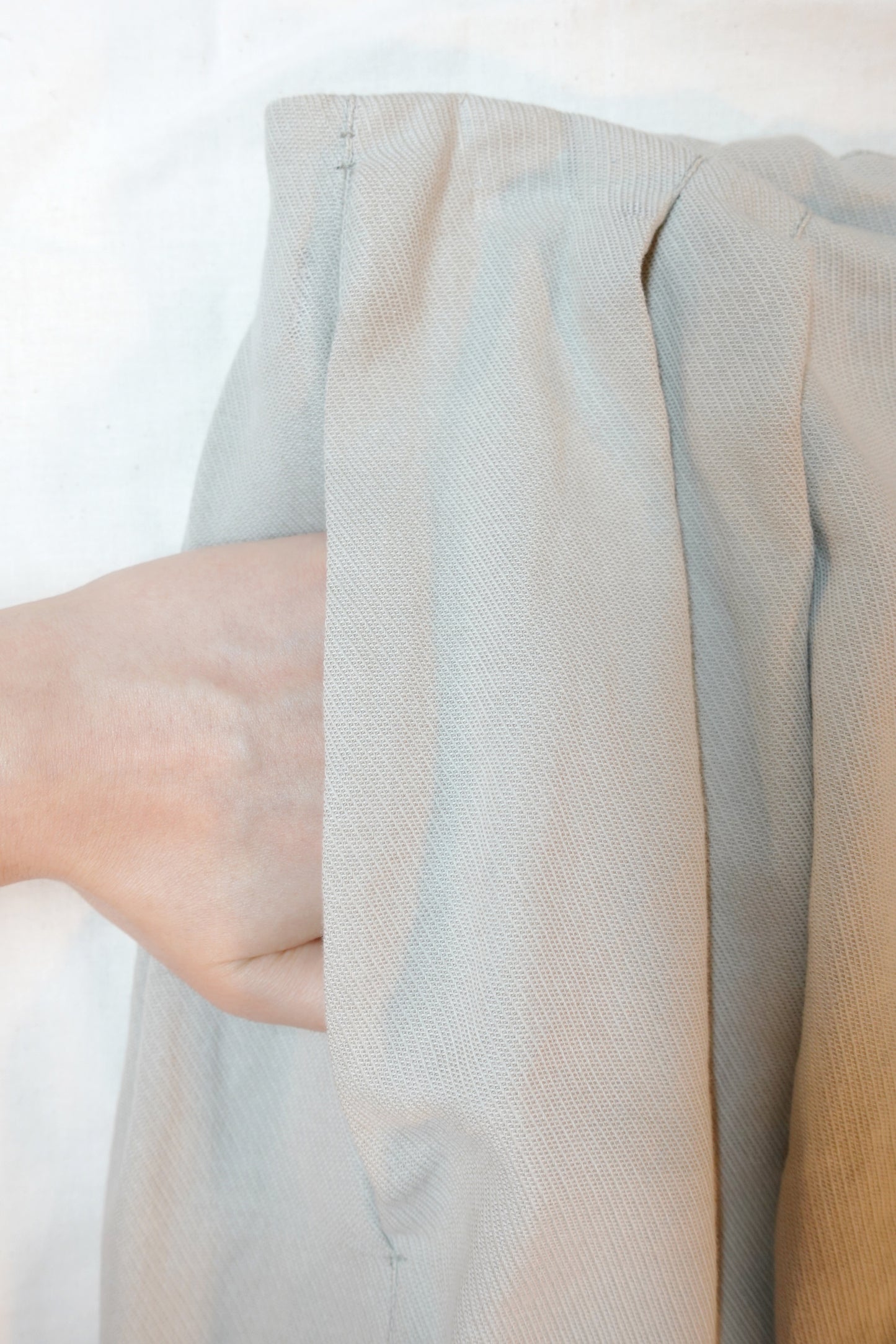 DRAPE 010 'Random Tuck Deep Slit Skirt'