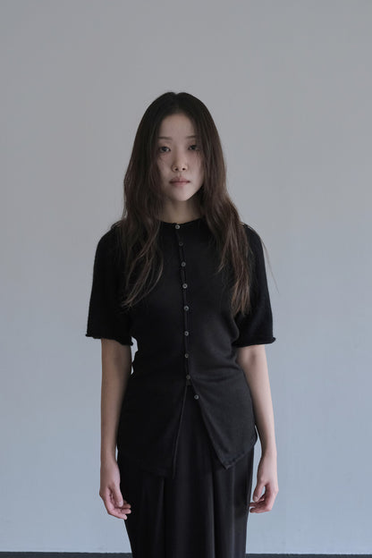 Structure 004 'Ponte Roma Fox-Sleeve Top'