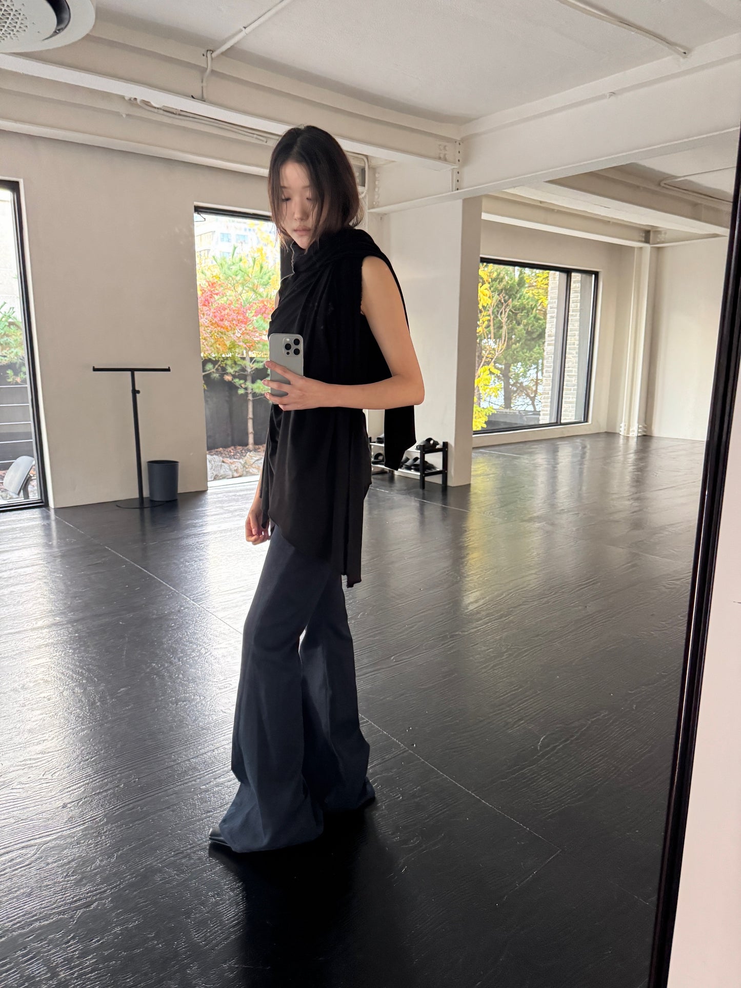 DRAPE 014 'Wool Cascading Shawl Scarf'