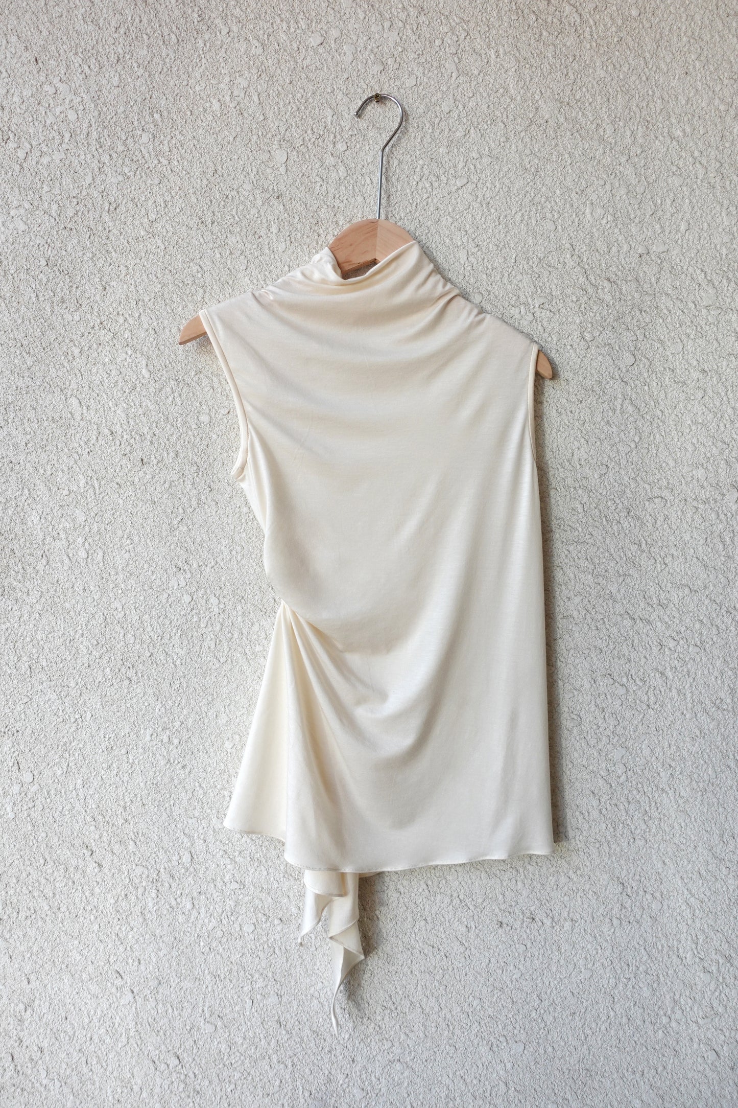 DIA 001 (2nd restocked)