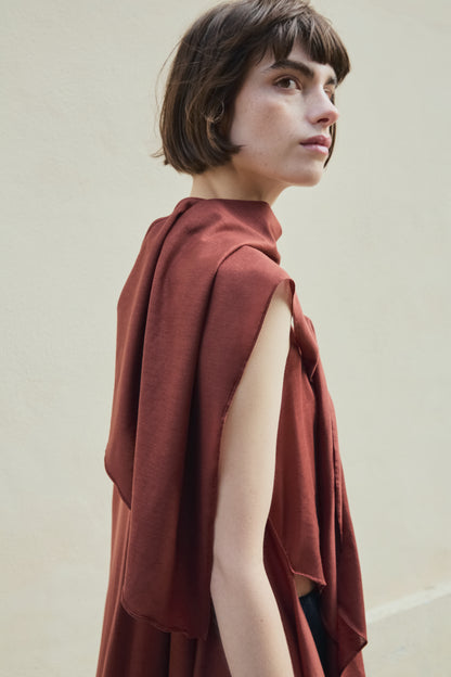 Viscose back shirring scarf layered top